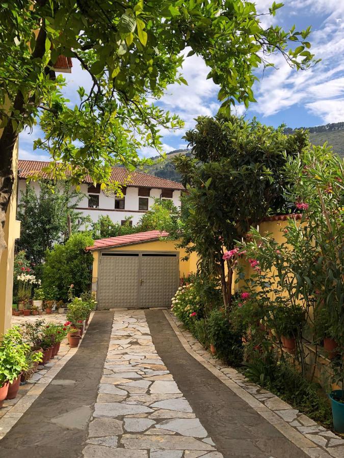 בראט Villa Garden מראה חיצוני תמונה